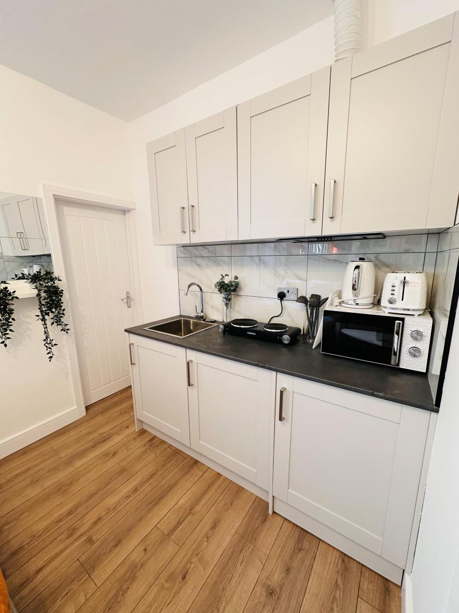 R4 Luxury Studio En-Suite Room In Harborne Lane By Queen Elizabeth Hospital Birmingham Extérieur photo