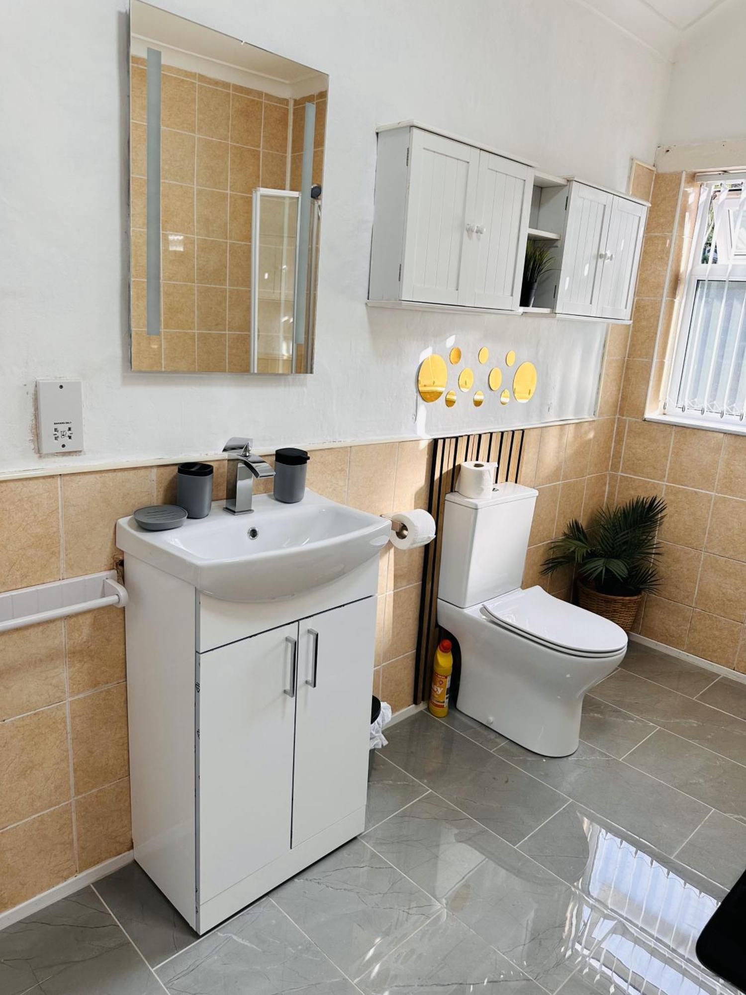 R4 Luxury Studio En-Suite Room In Harborne Lane By Queen Elizabeth Hospital Birmingham Extérieur photo
